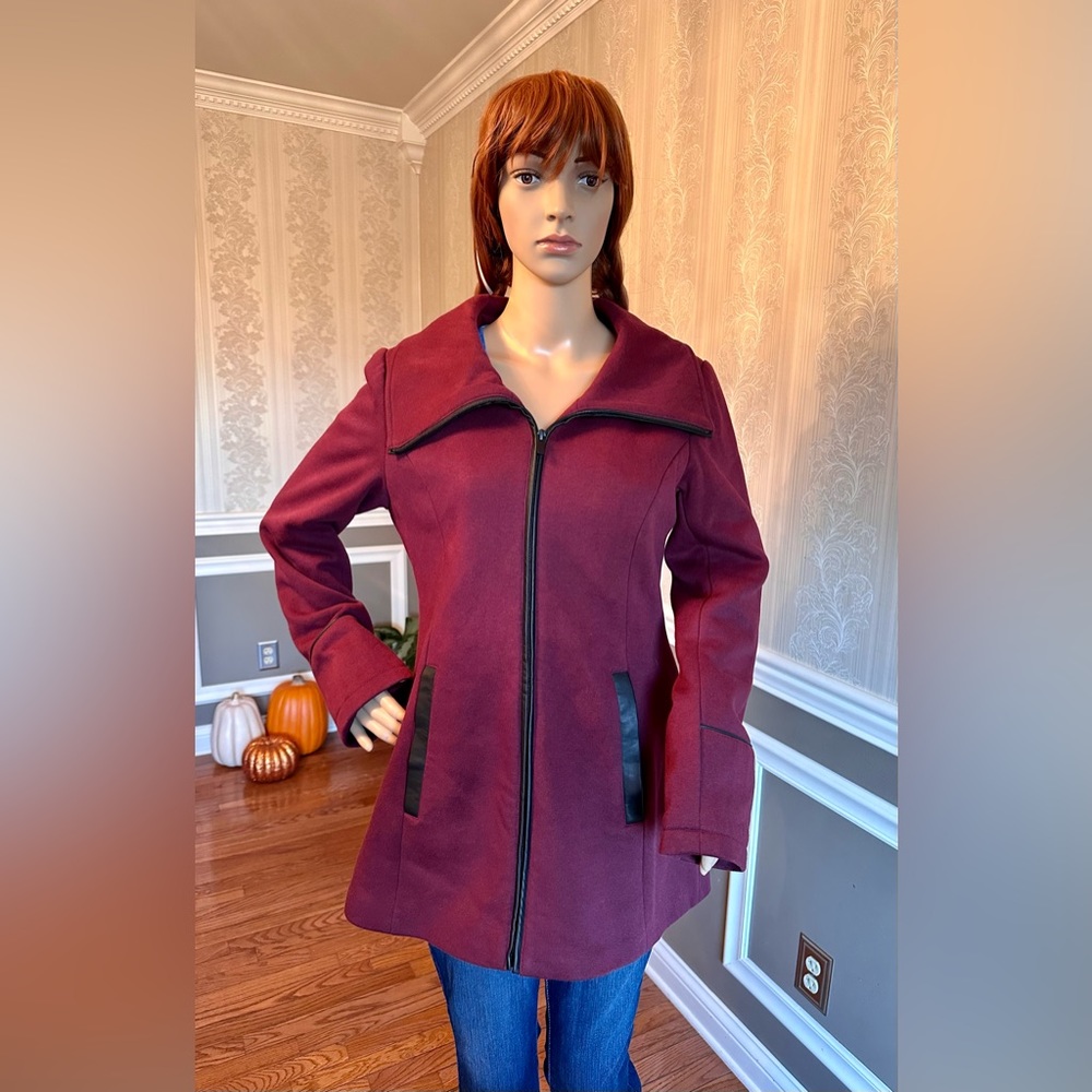 APT. 9! PEA Coat/very gently used! Faux black Leather/Maroon/Blk-size-S